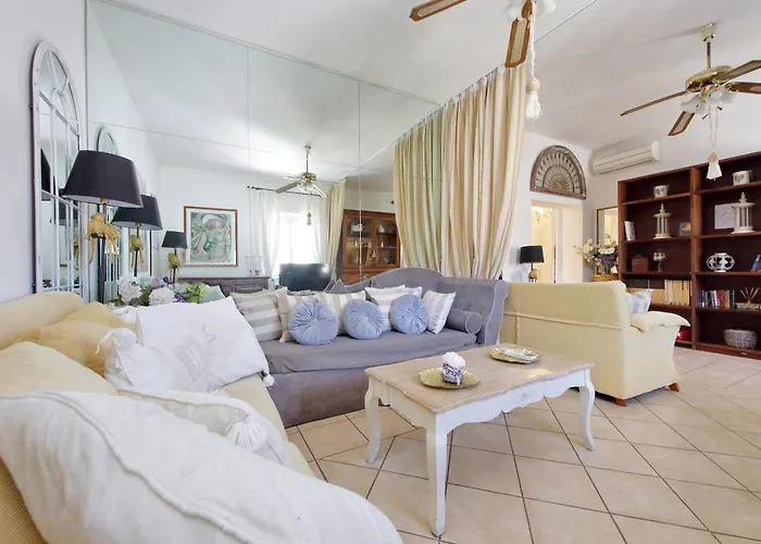 Luxury Navona By Flatinrome רומא