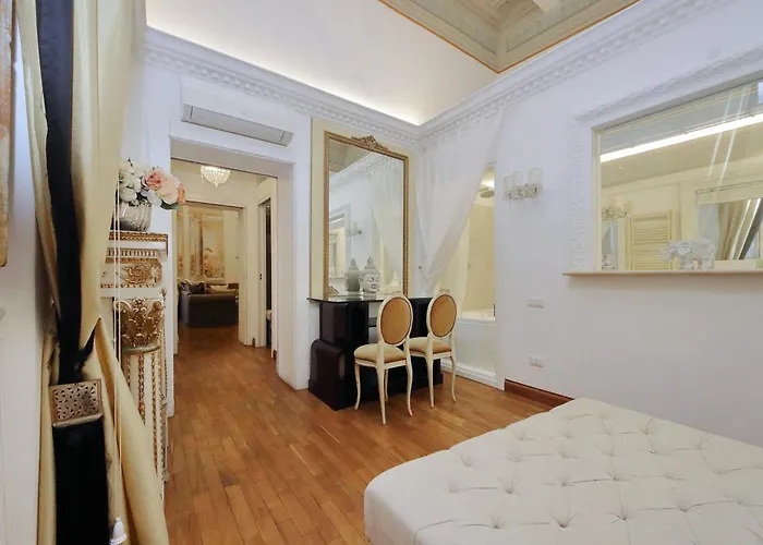 Luxury Navona By Flatinrome *